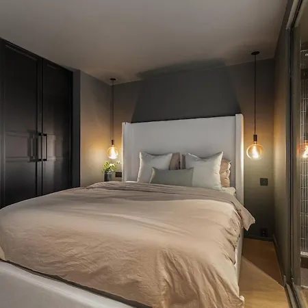 شقة Stunning Views - Free Parking - Luxury - *